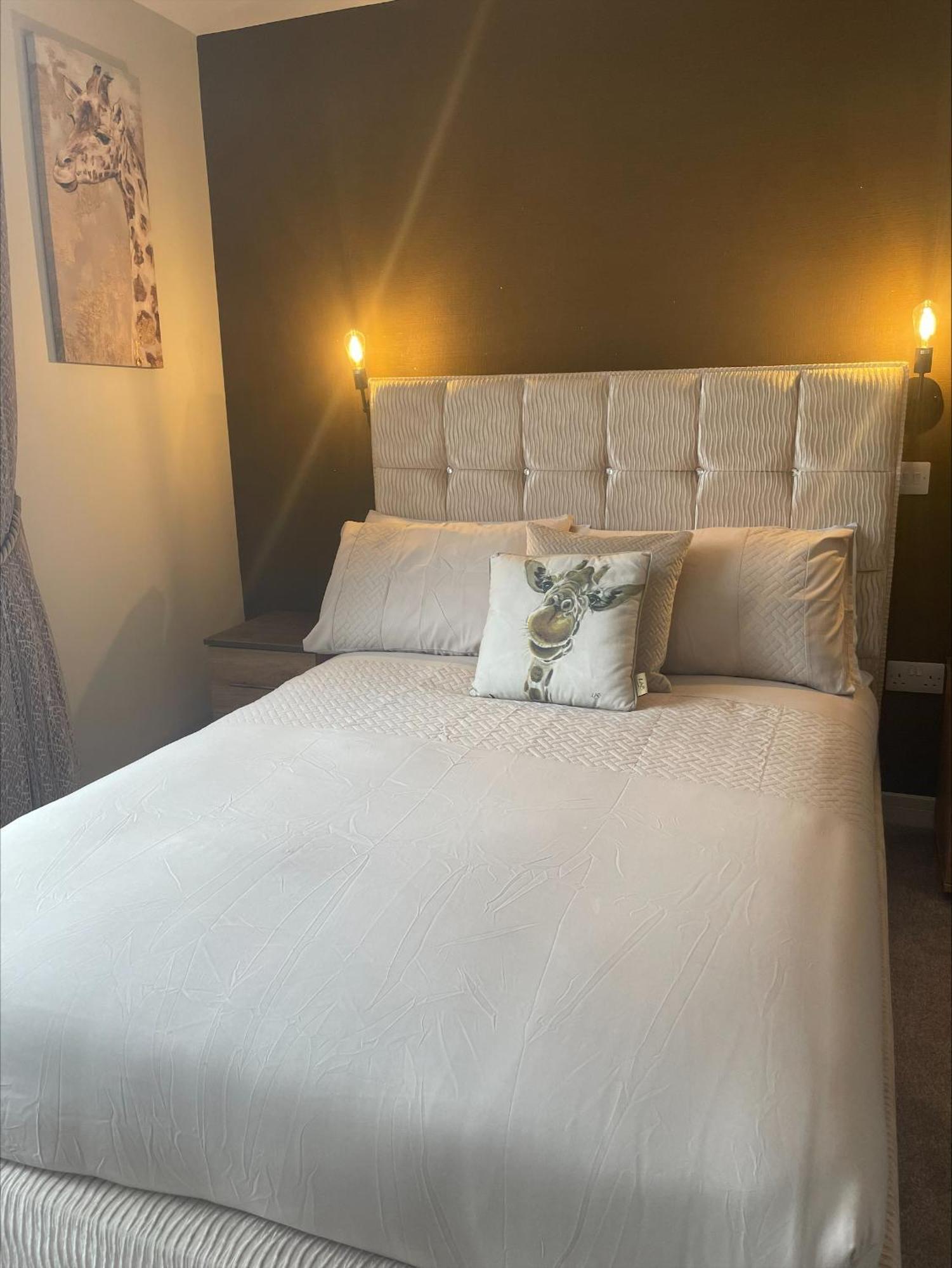 The Brig & Barrel Hotel بوكي المظهر الخارجي الصورة